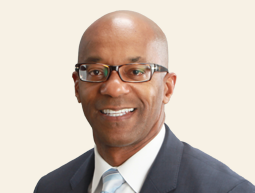 Bill Roundtree - Vicepresidente principal – Área de mercado del centro norte