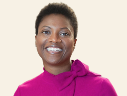 Deon Johnson - Vicepresidenta principal – Suscripción de Seguros de Propiedad y Accidentes