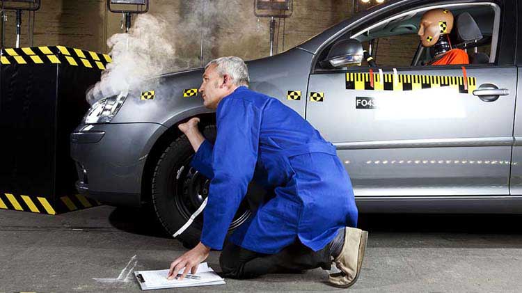 Pruebas de las prestaciones de seguridad para automóviles.